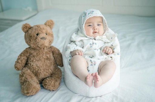 安顺宝宝吃不饱母乳的症状